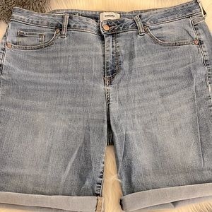 Sonoma Light Wash Denim Bermuda Jean Shorts Size 16